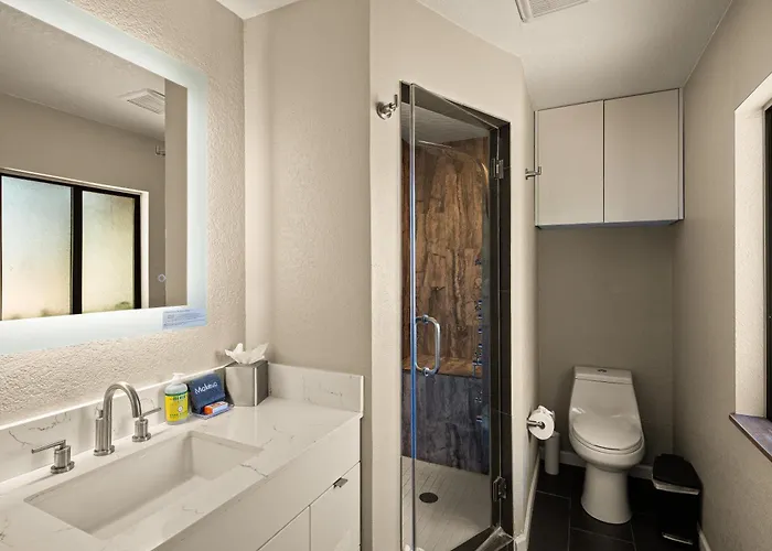 Vakantiehuis Wellness Retreat - Gym, Sauna, Steam And Tub *